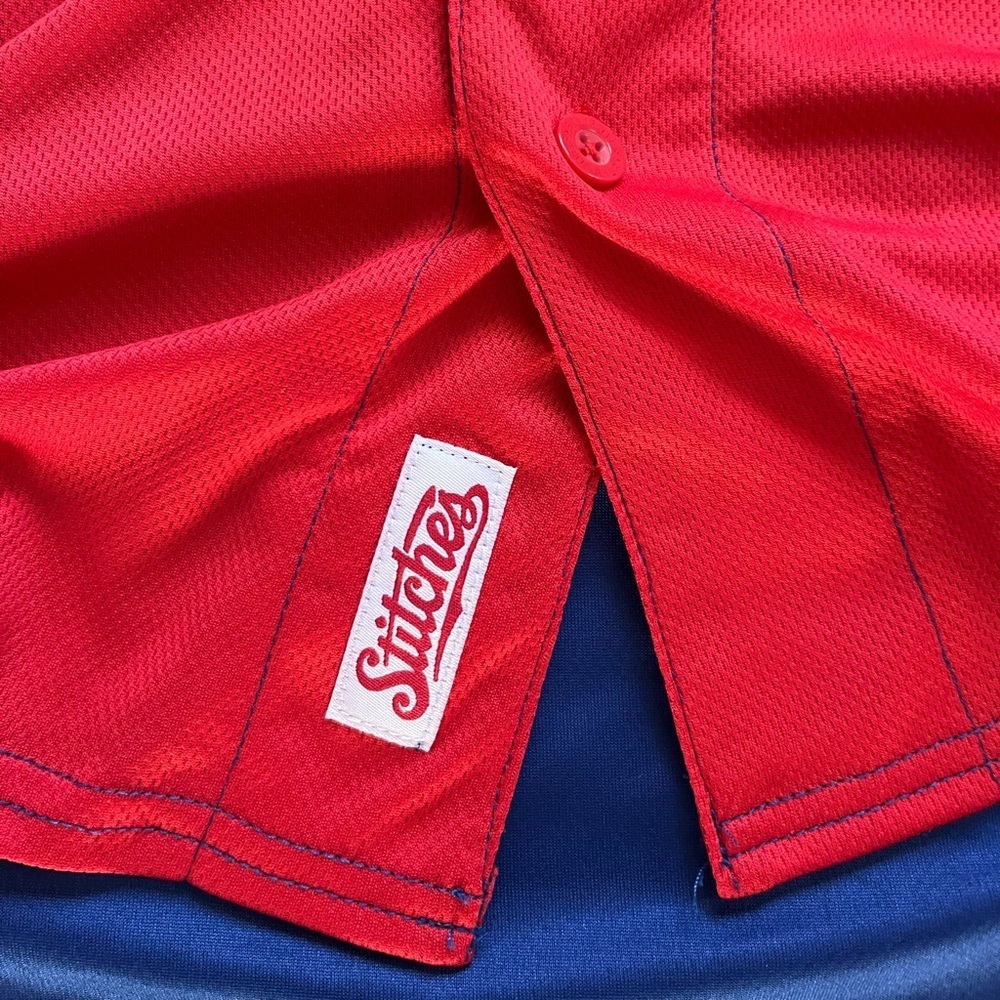 MLB Philadelphia Phillies Button Up Jersey - Picture 6 of 7